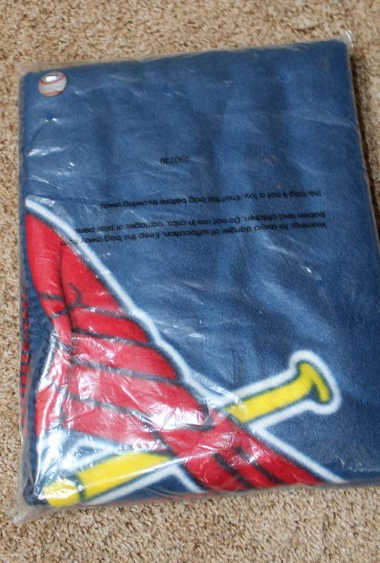 lot 8226 image: Cardinal Stadium Blanket - Unopened