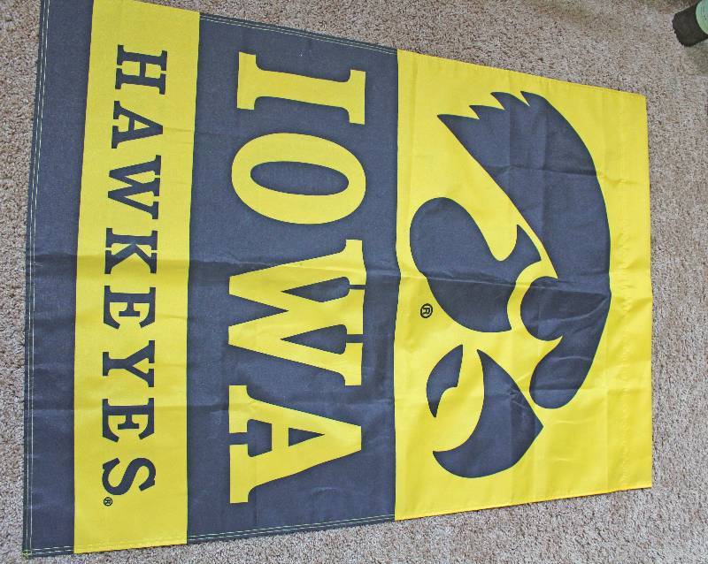 lot 8228 image: Iowa Hawkeyes Flag - Large - NOT Garden Size - Double Sided