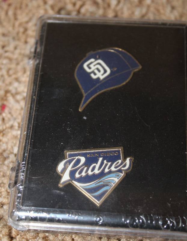 lot 8254 image: San Diego Padres Pin Set