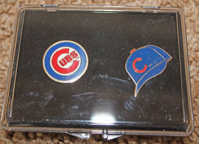 lot 8264 image: Cubs Pin Set