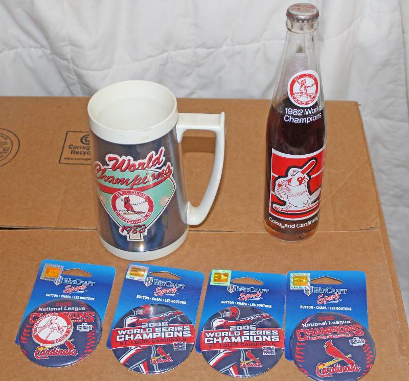 lot 8271 image: St. Louis Cardinals Memorabilia