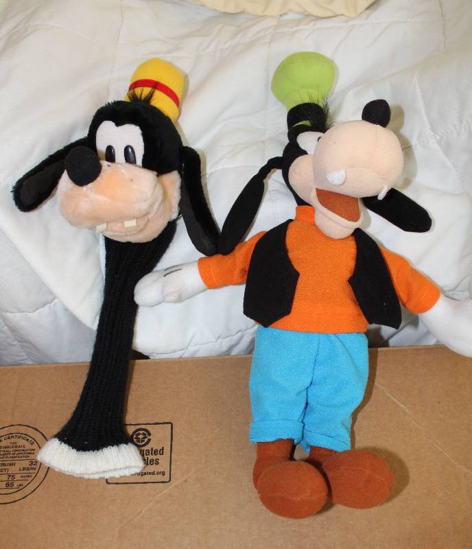 lot 8279 image: Goof Cloth Doll and Hand Puppet