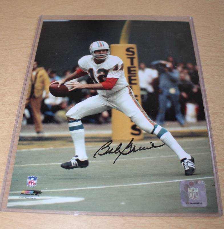 lot 8296 image: Autographed 8 x 10 Bob Griese - Miami Dolphins - NFL WOW