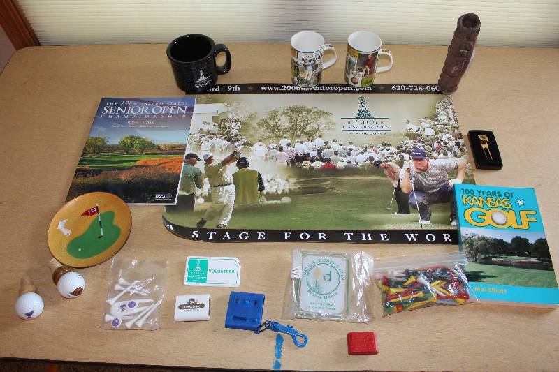 lot 8301 image: Lot of Assorted Golf Items and Memorabilia - see pics
