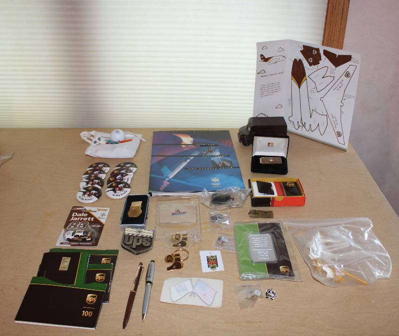 lot 8828 image: Large Assortment of UPS Memorabilia - Many were available only to employees - NEAT LOT