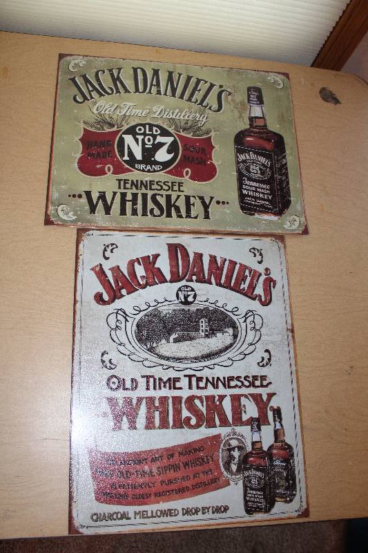 lot 8839 image: Lot of 2 Jack Daniels - Metal Tin Sign - COOL Great Man Cave Decor