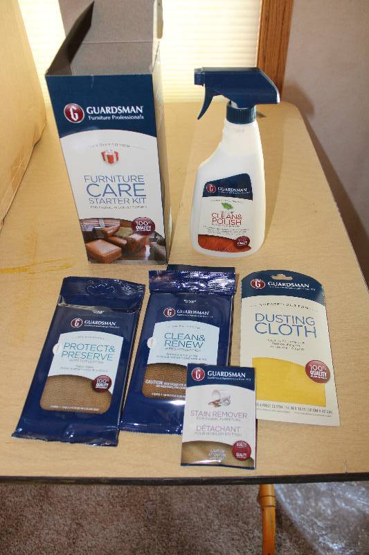 lot 8867 image: Guardsman Furniture Care Kit for Wood and Leather Furniture