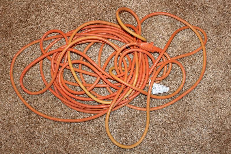 lot 8961 image: Heavy Duty Orange Extension Cord