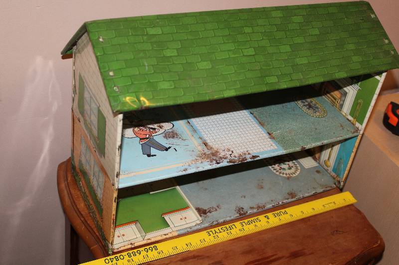 lot 5009 image: Doll House