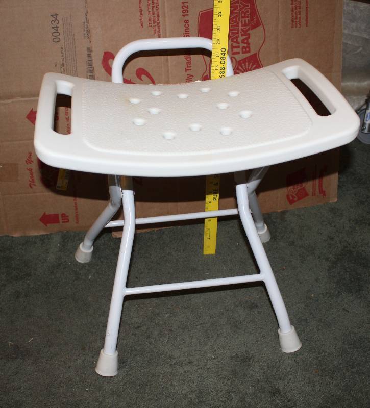 lot 5015 image: Shower Seat - Folds for Storage