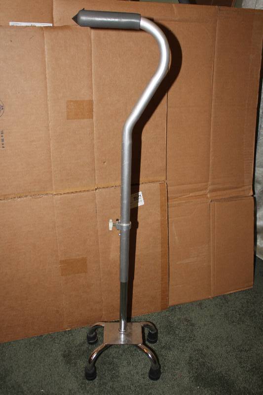 lot 5035 image: Walking Cane - 4 footed, adjustable