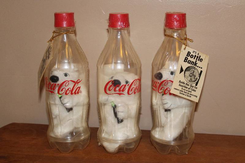 lot 5037 image: Lot of 3 Coca Cola Banks w bears - New