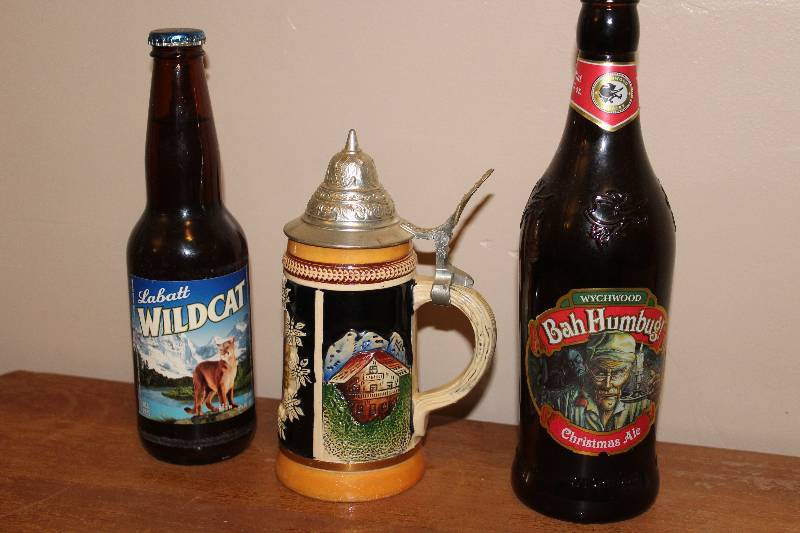lot 5039 image: Lot of 3 Collectible Beer Items - 2 bottles and one Stein - COOL