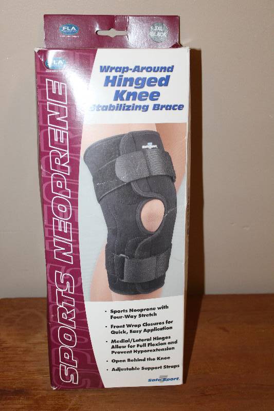 lot 5049 image: Wrap-Around Hinged Knee Brace- Size 3XL- Black