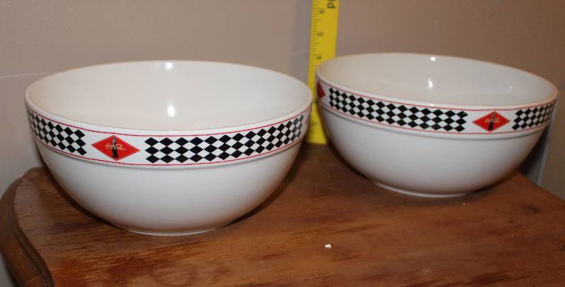 lot 5073 image: Set of 2 Coca Cola Themed Bowls- 9 Inch- Very Cool