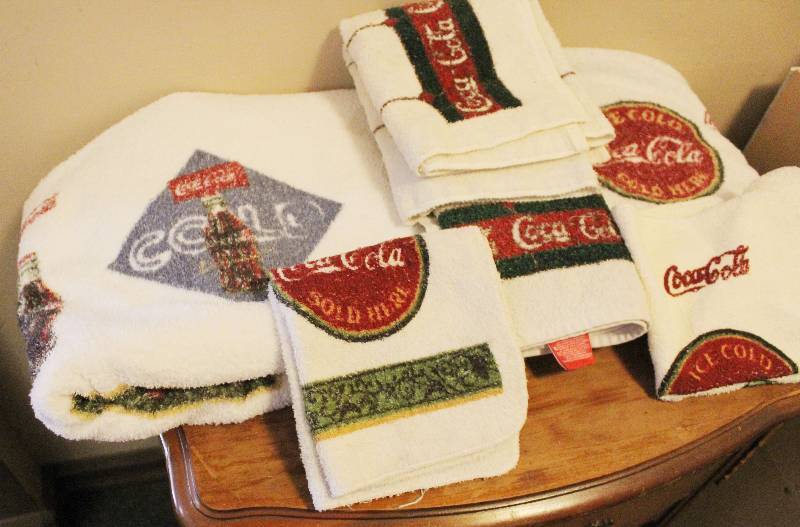 lot 5075 image: Set of Coca Coal Themed Towels - See Pics
