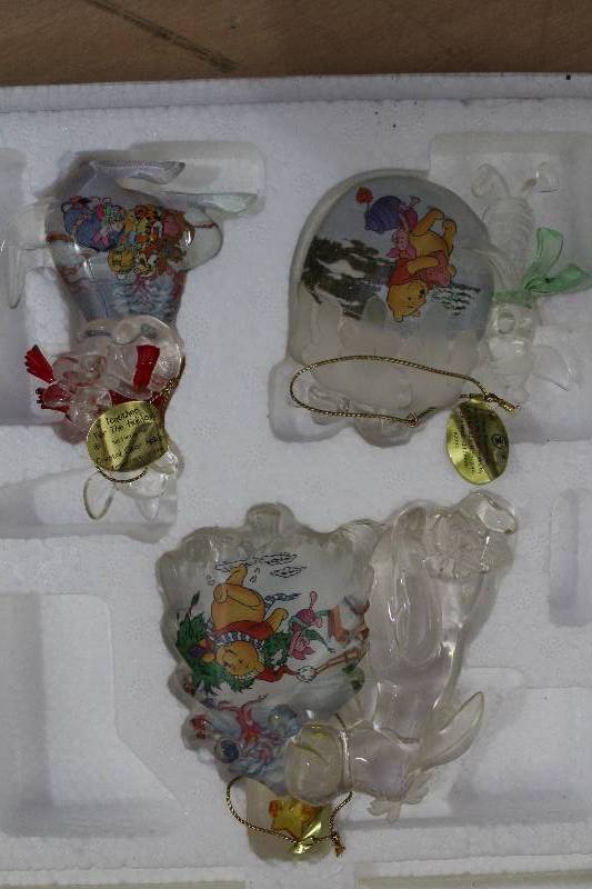 lot 8127 image: Set of 3 Disney Pooh Ornaments- Cute
