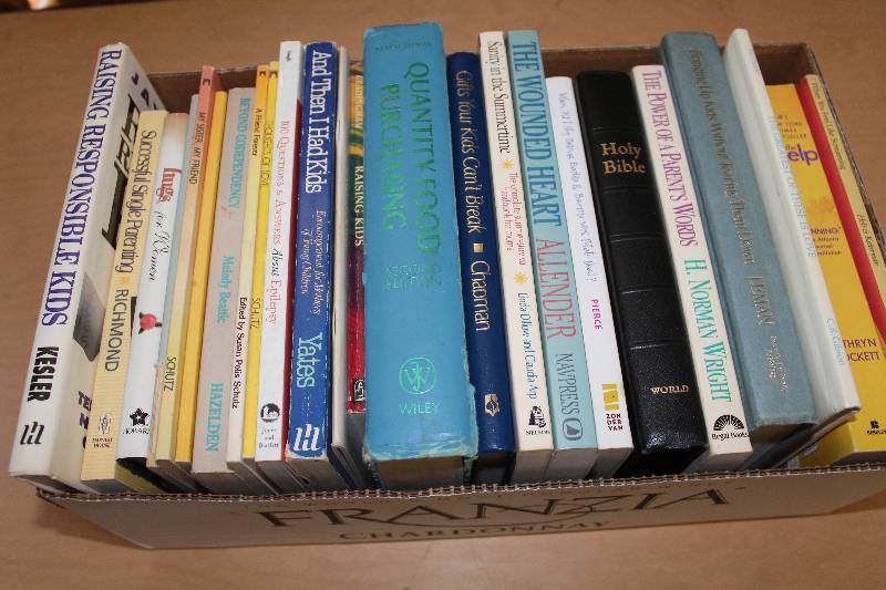 lot 8133 image: Lot of Assorted Books- Great Gift for a Book Worm