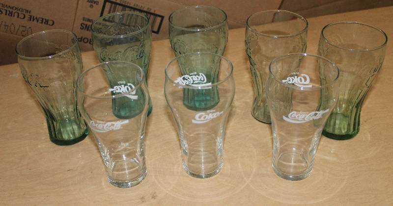 lot 8135 image: Lot of 8 Coca Cola Drinking Glasses- Wow