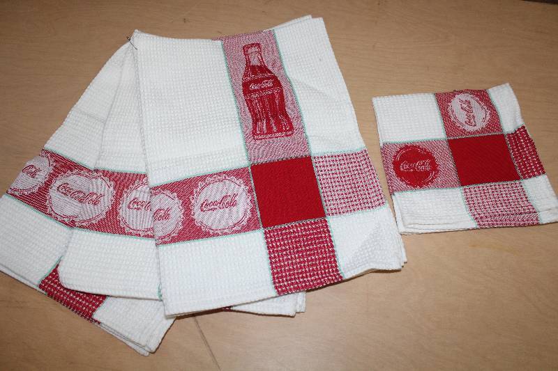 lot 8136 image: 3 Coca Cola Kitchen Towels and 1 Wash Cloth- Cool