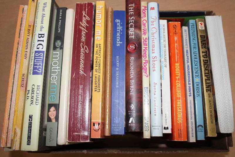 lot 8141 image: Lot of Assorted Books- Cool