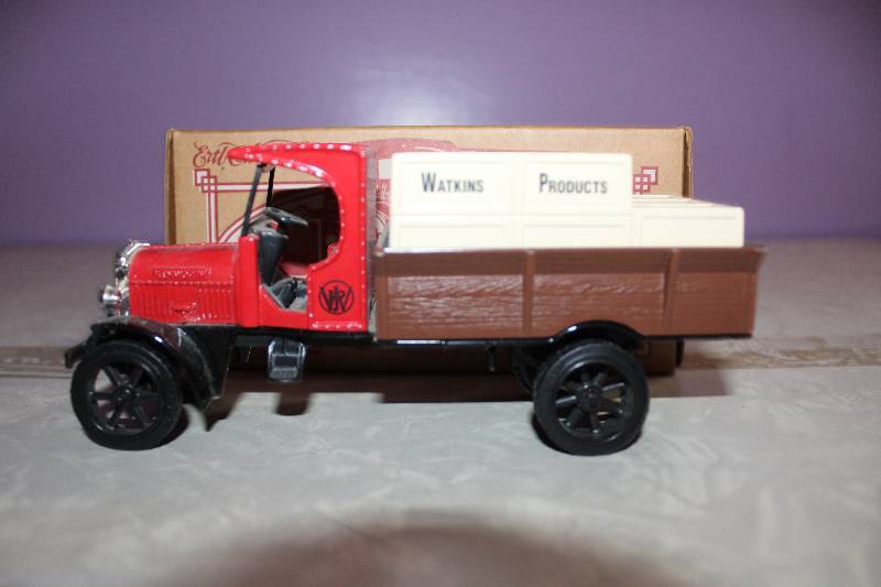 lot 8179 image: 1925 Kenworth Die-cast Metal Vehicle- Take a Look