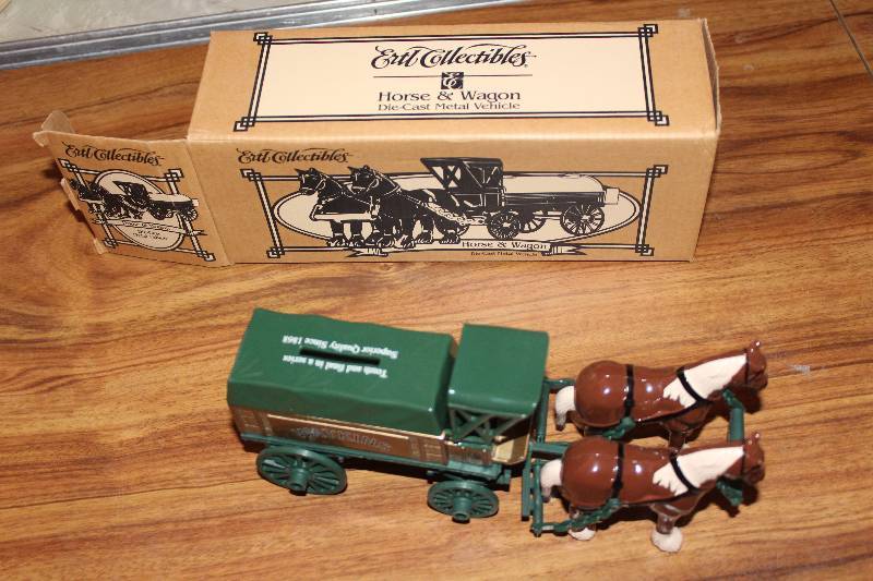 lot 8188 image: Watkins Horse and Wagon Die-cast Metal Figurine- Cute