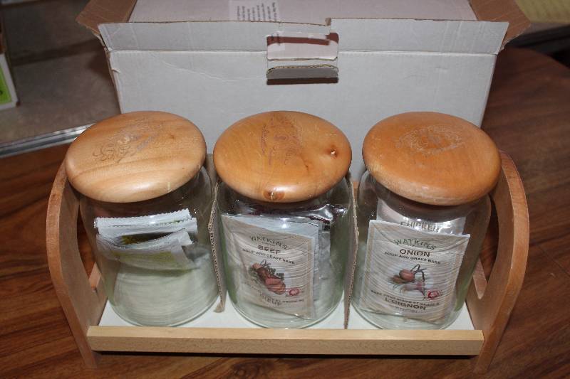 lot 8195 image: Watkins Canister Set- Cool