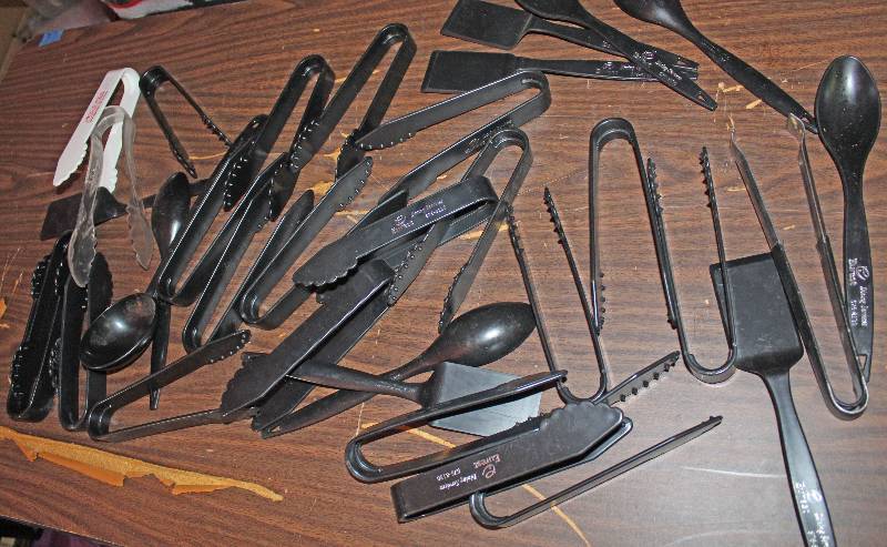 lot 8307 image: Lot of Tongs and More Over 30 Pieces