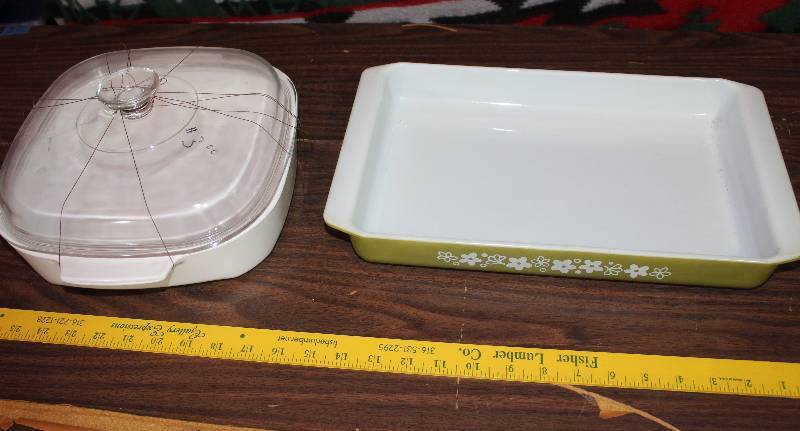 lot 8314 image: Lot of 2 Pieces of Cookware
