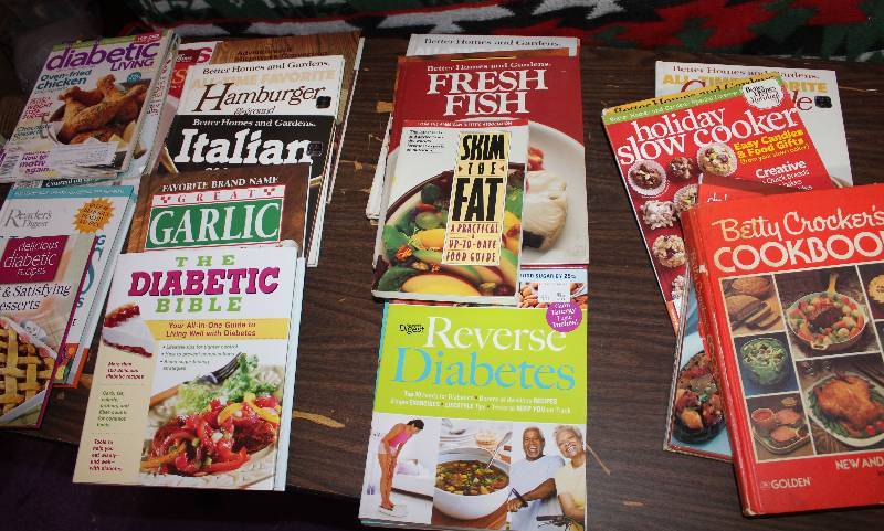 lot 8318 image: Lot of Cook Books - See pics on whats for dinner - cookbooks