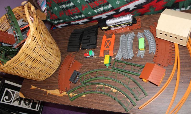 lot 8321 image: Basket Full of Trains and Tracks - See photos