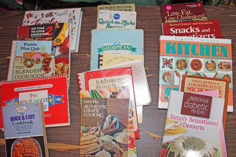 lot 8326 image: Lot of Cook Books - See pics on whats for dinner - cookbooks