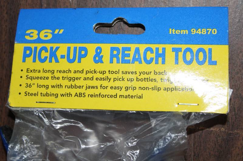 lot 8338 image: Lot of 2 Pick Up and Reach Tools - Accessibility Tools