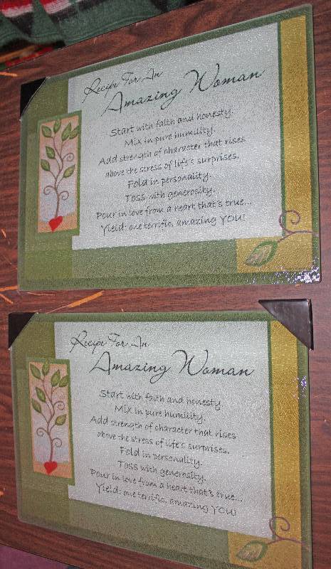 lot 8341 image: Lot of 2 Cutting Boards
