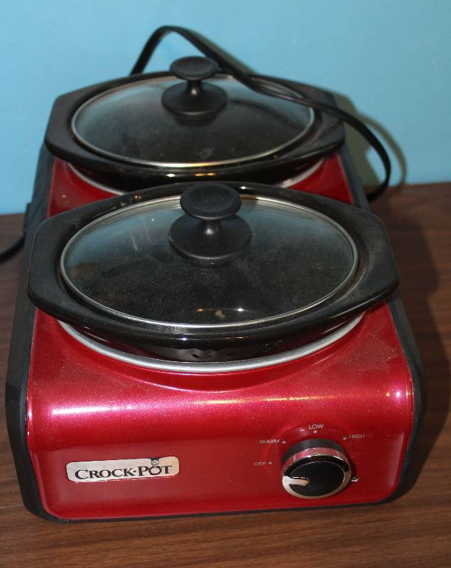 lot 8363 image: Dual Crock Pot - Great for Get-Togethers