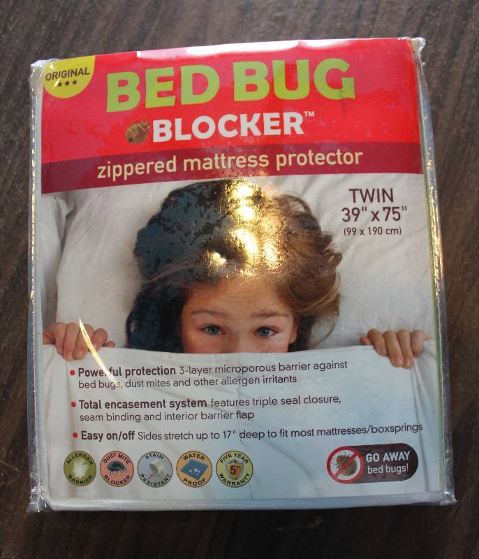 lot 8372 image: Twin Sized Mattress Cover - Bed-Bug Blocker