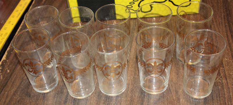 lot 8377 image: Set of 10 Drinking Glasses