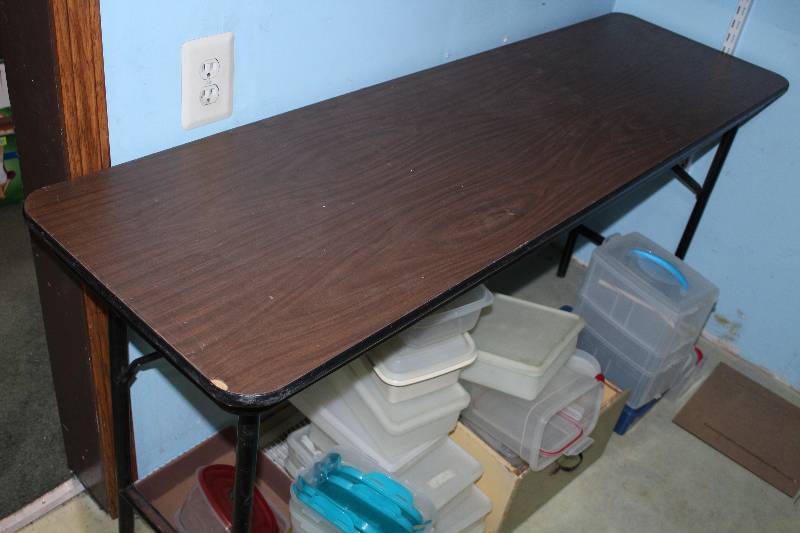 lot 8420 image: Folding Seminar Table - 5ft x 18in