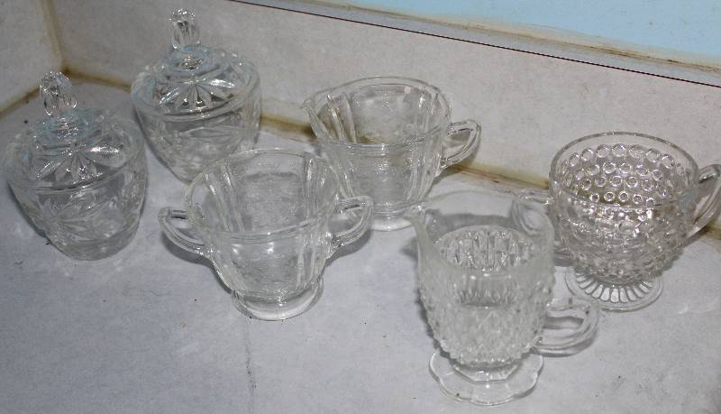 lot 8428 image: Cream and Sugars