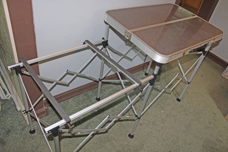 lot 8429 image: Pack-Away Kitchen Camp Table and Stove Camp Rack - WOW