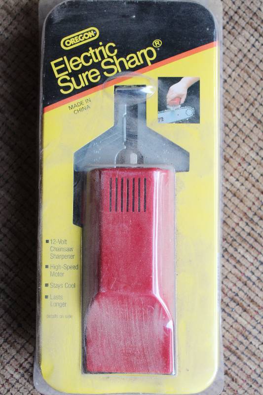 lot 8440 image: Chain Saw Sharpener