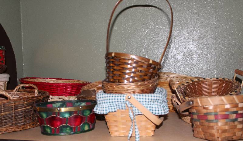 lot 8446 image: Assorted Baskets - Over 25
