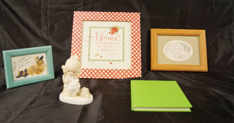 lot 6480 image: Small Home Decor Lot - Jonathan & David and more