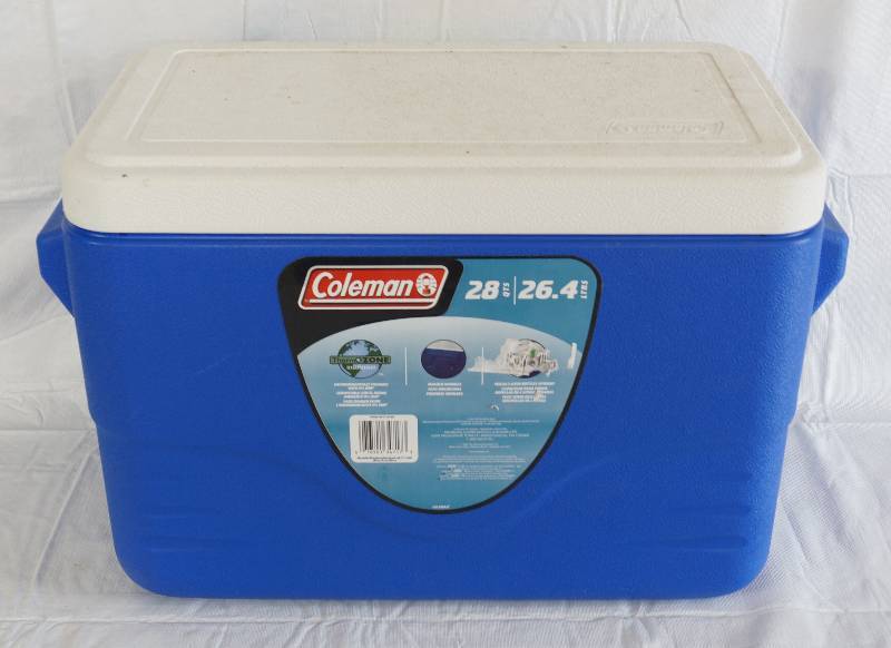 lot 4437 image: Coleman Cooler with Lid - 28 qts with ThermoZONE Isulation