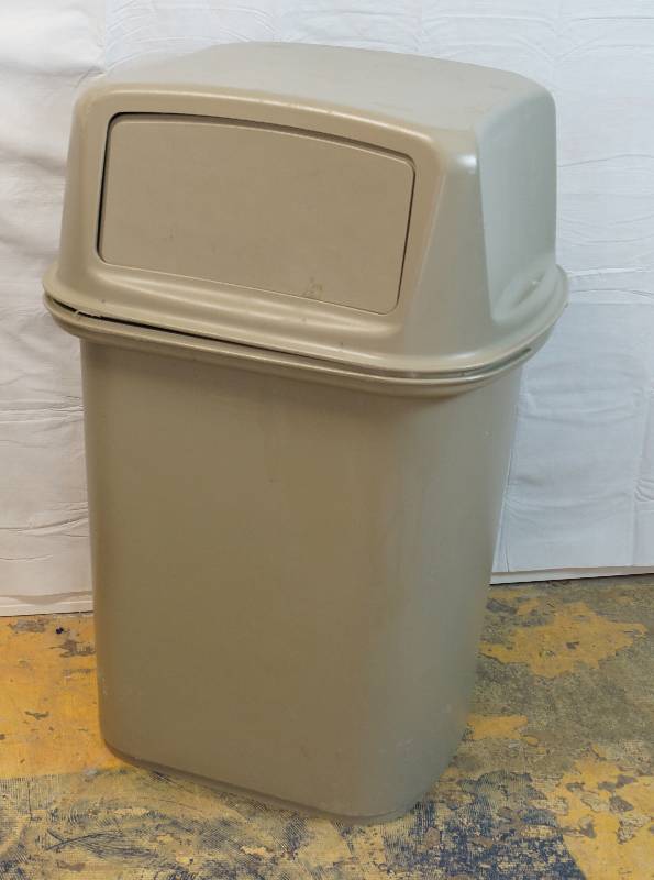lot 4439 image: Commercial Rubbermaid Trash Can  Waste Receptacle - Two Push Doors and hinged lid 45 Gallon M# 9171 - CLEAN