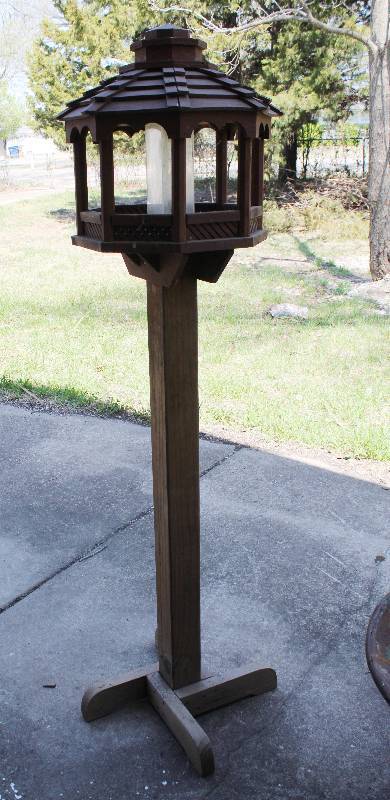 Very Unique Free Standing Bird Feeder Wow Building Materials