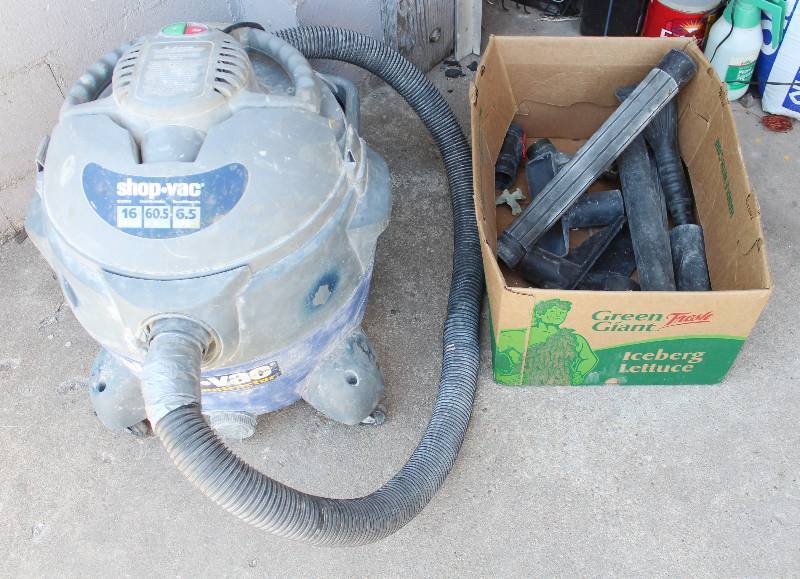 lot 3004 image: ShopVac Brand Contractor ShopVac- 16 gallon- With Attachments- Does work