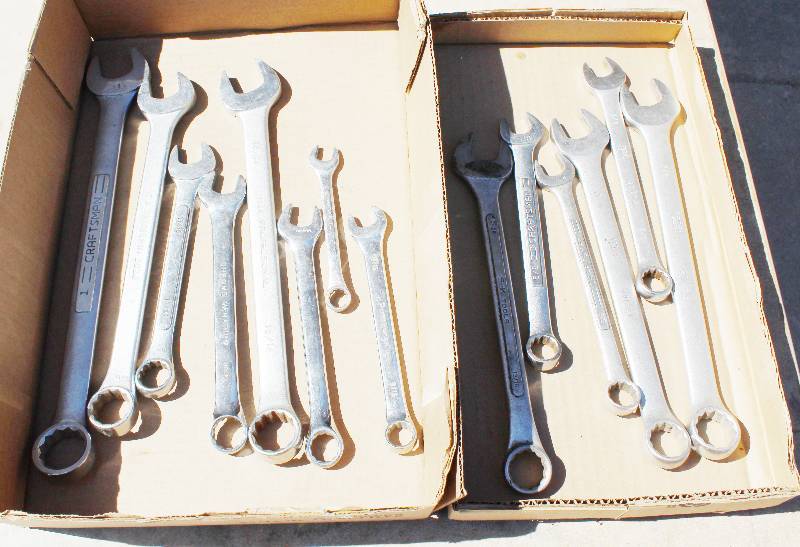 lot 3013 image: Combination End Wrenches- Very Cool