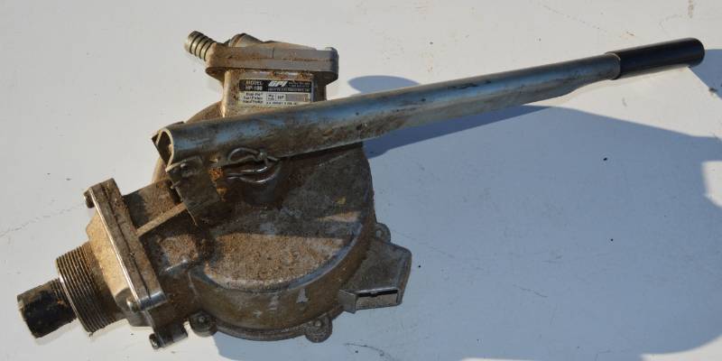 lot 3122 image: Dual - Flo Fuel piston hand pump
